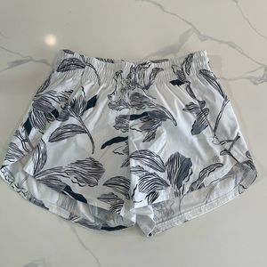 Athleta athletic shorts, size XS!